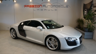 Audi R8 V8-4.2L