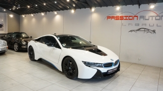 BMW i8 Pure Impulse