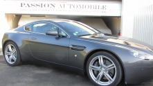 Aston Martin Vantage - photo 1