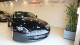 Aston Martin V8 Vantage - photo 2